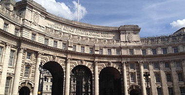 英国利兹大学